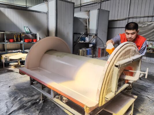 Специализированный корпус грузовика из высокой прочности ФРП идеально подходит для специализированных транспортных проектов и требовательных условий эксплуатации