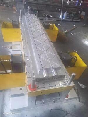 SMC Формованные FRP Автобусные части Передняя задняя корпус Боковая защитная пластина Внешняя отделка